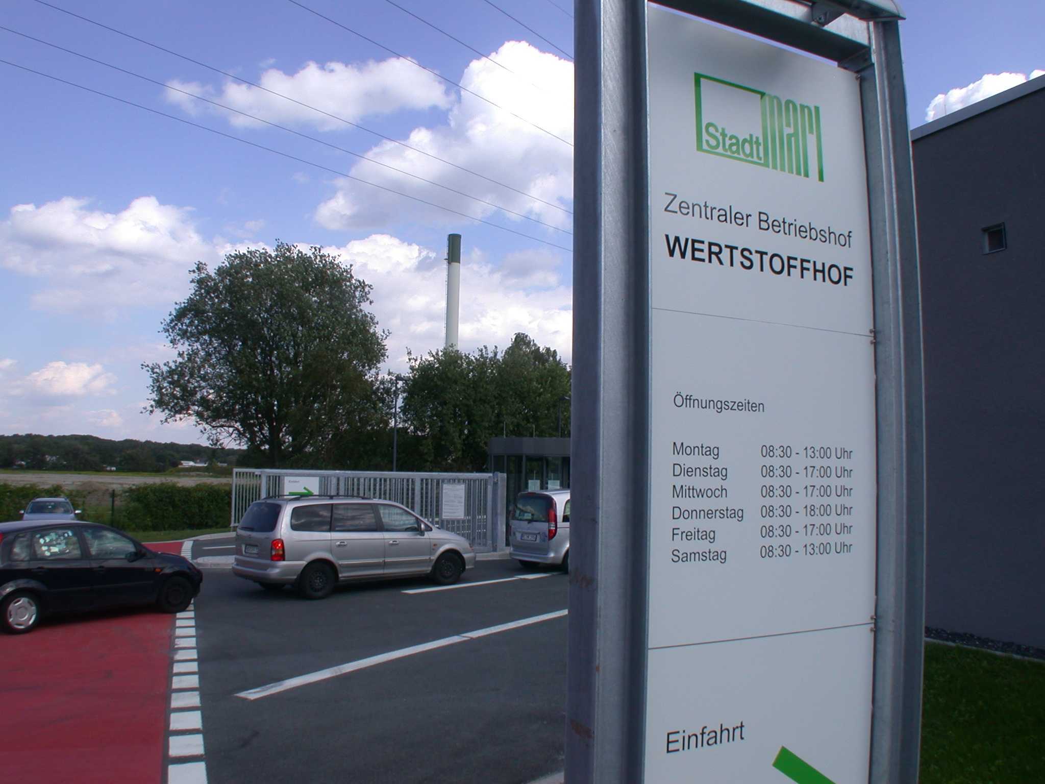 Kundenfreundiche Öffnungszeiten auf dem Werstoffhof