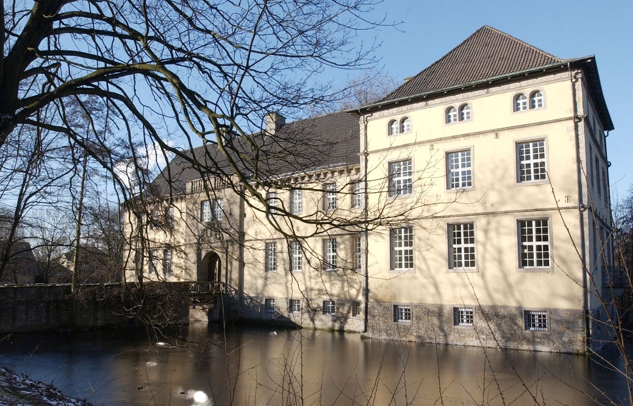 Hier fühlen sich auch Familien wohl: Schloss Strünkede. Foto: Erler