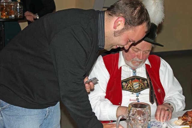 Iserlohner Bürger feiern Sepp Gußmann in der Parkhalle Iserlohn