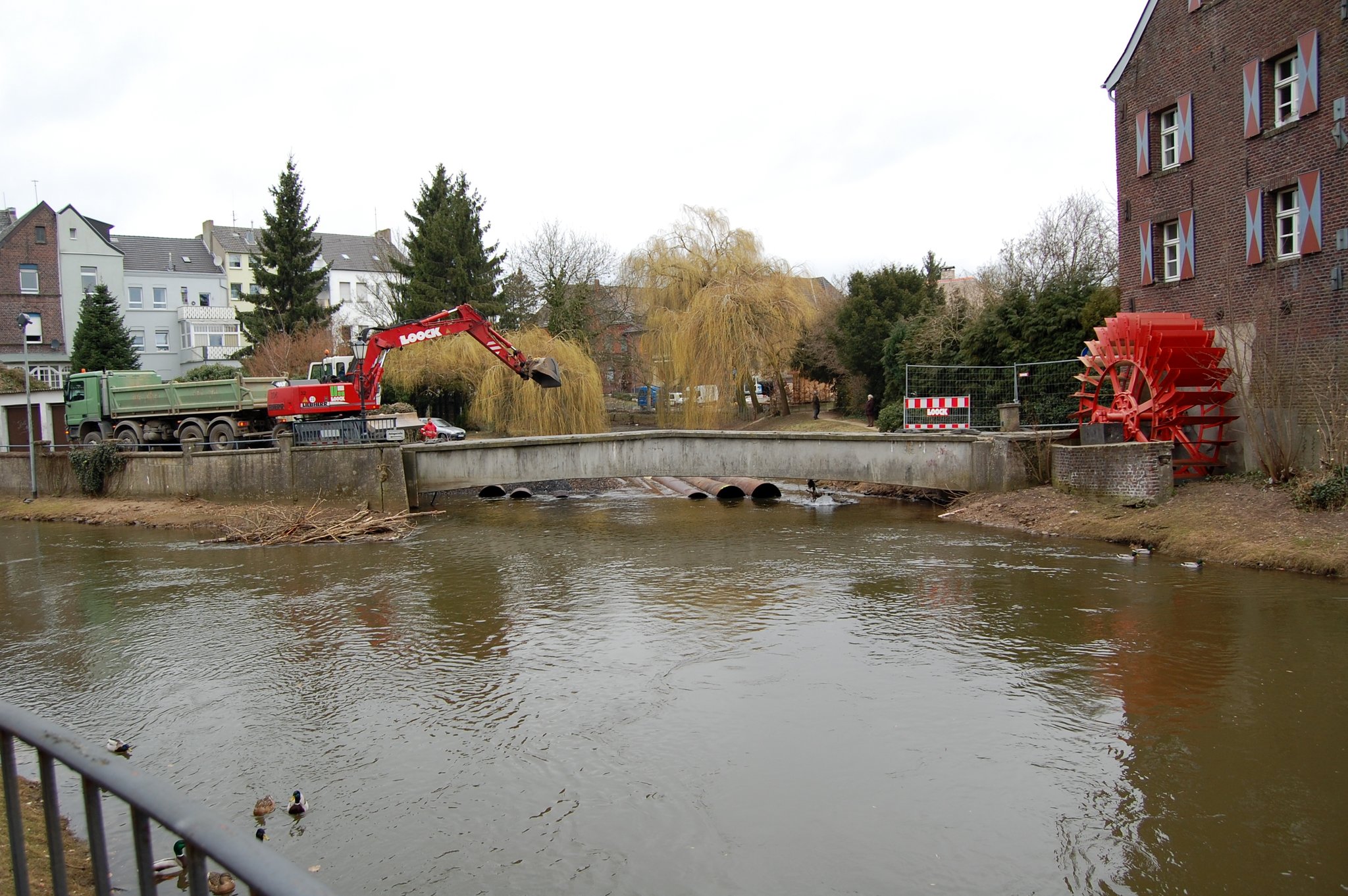 In Goch tut sich was!!! Teil 2 Die Vorarbeiten zum Abriss der Susbrücke ...