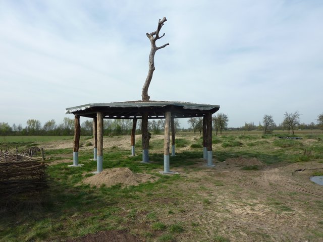 Der Besucherpavillon ist fertig