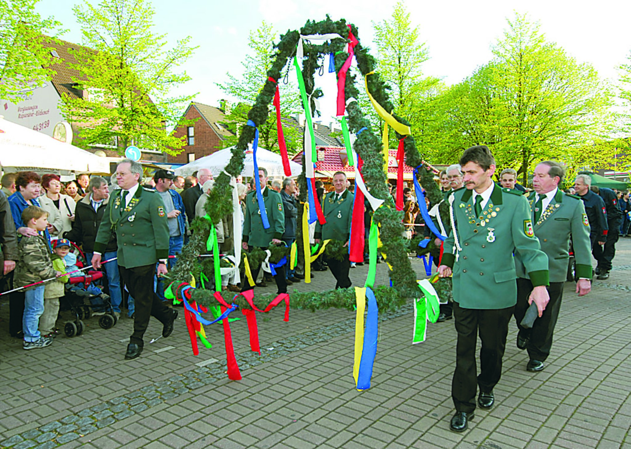 Schmachtendorf tanzt in den Mai Oberhausen