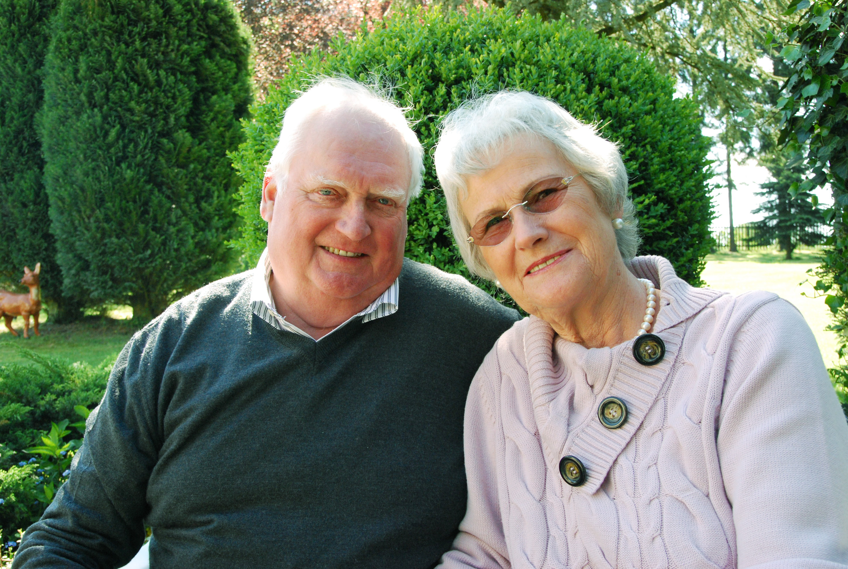 "Wo wir uns kennen gelernt haben? Natürlich in Schwelm!" Irmgard und Fritz Weinreich sind 50 Jahre verheiratet. Foto: Schneidersmann