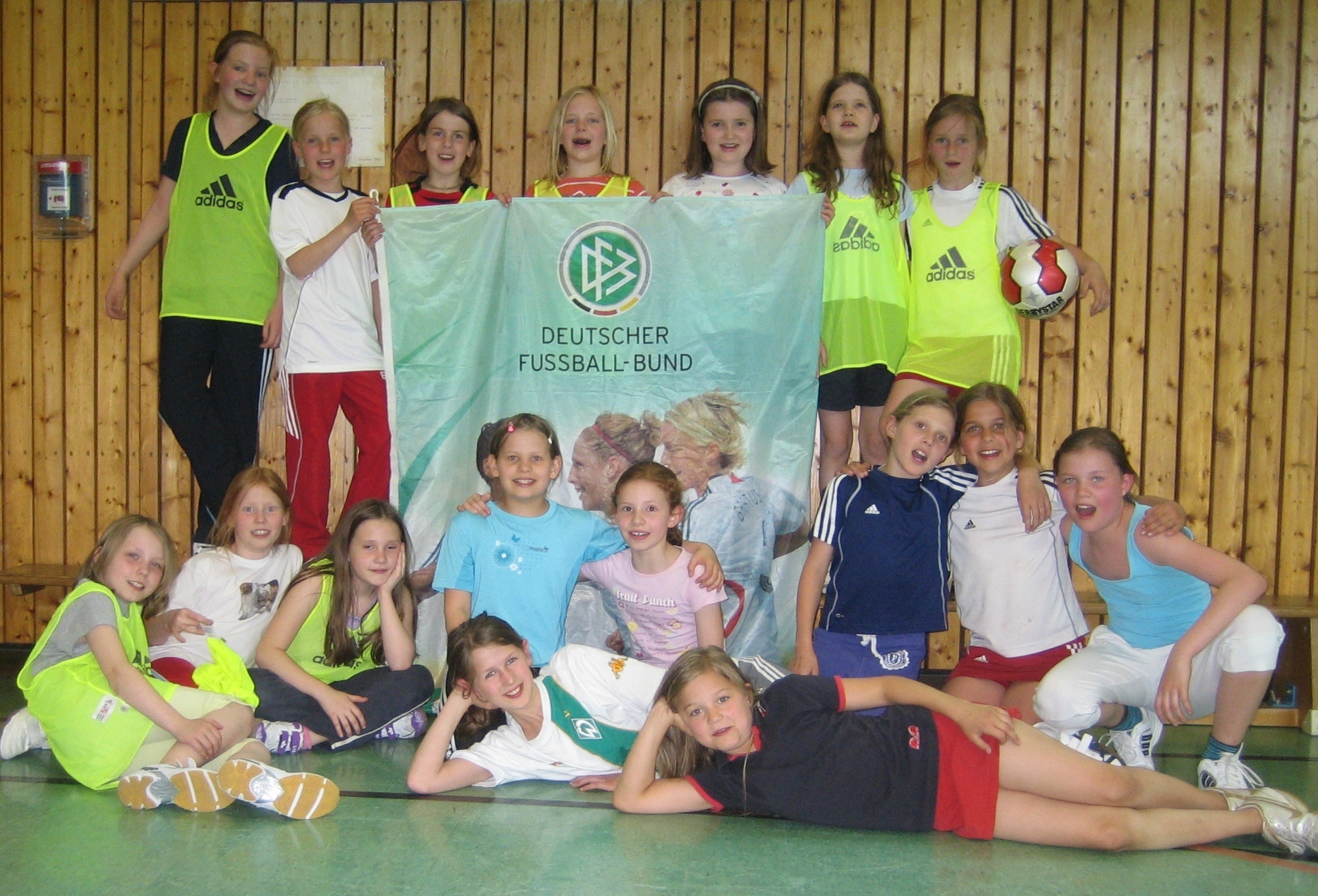 Die Mädchenfußball-AG der Heckerschule sehnt sich den Turniertag herbei.