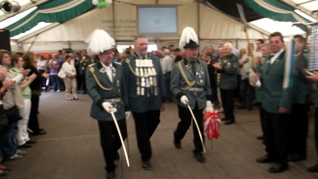Der neue König beim Einmarsch ins Festzelt!