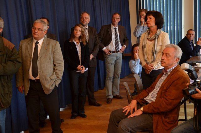 Interessierte Zuhörer aus Politik und Verwaltung im Schwelmer Rathaus.