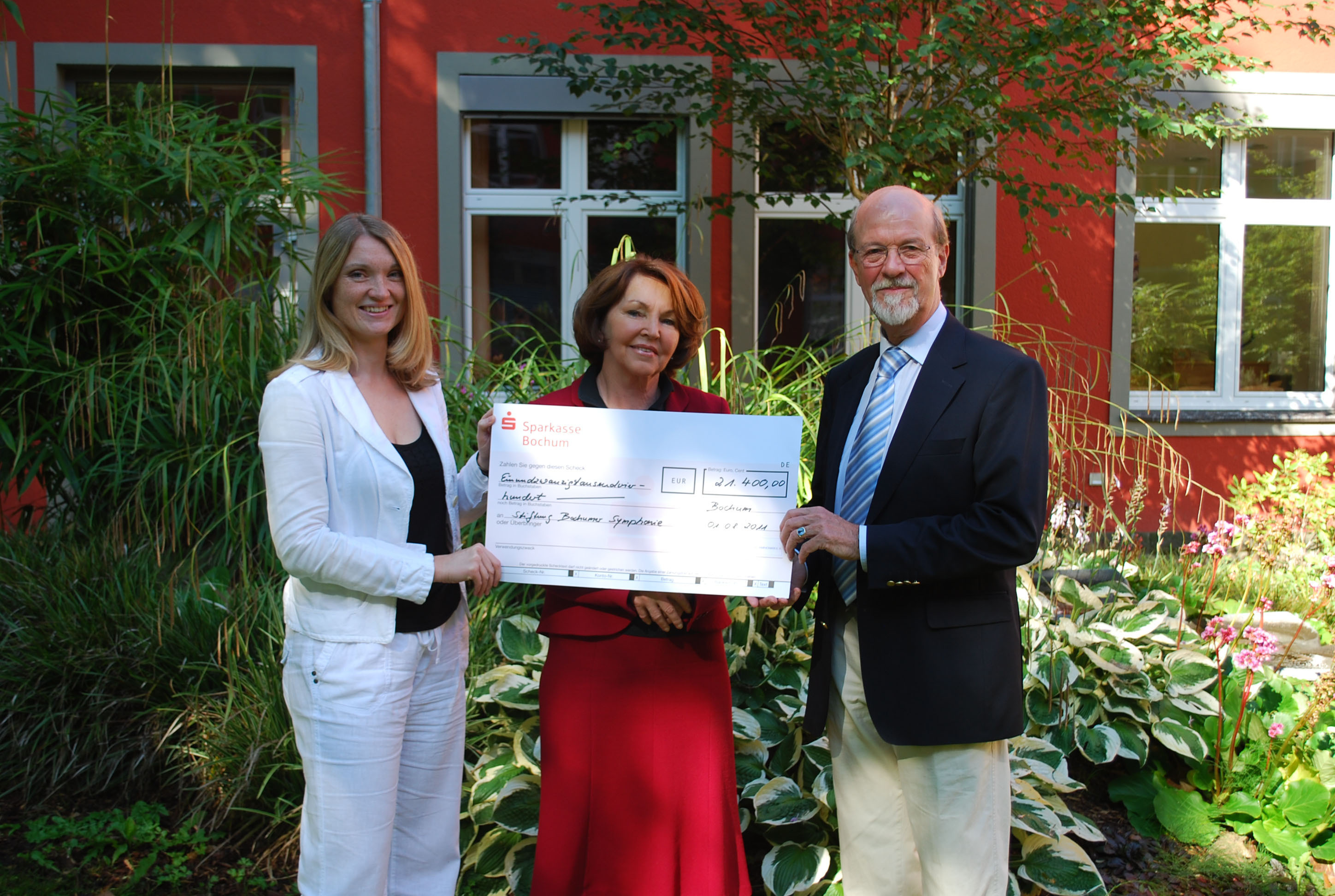 Dr. Britta Freis, Elisabeth Röthelund Dr. Klaus Schimmelpfennig.