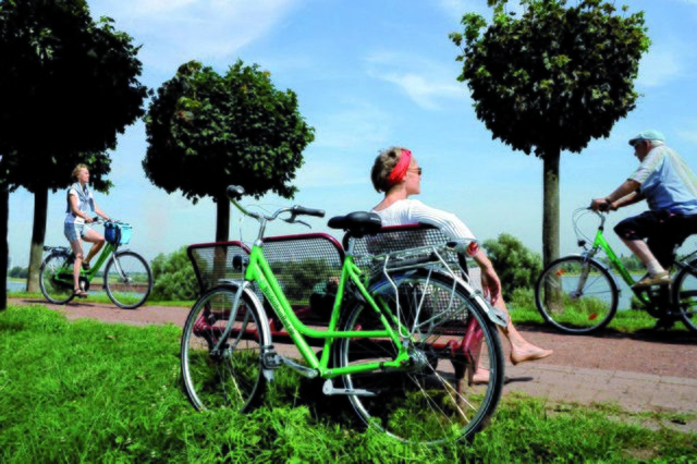 Die Bilanz für das Projekt „NiederrheinRad“ im ersten Halbjahr 2011 fällt auch im Kreis Wesel positiv aus.