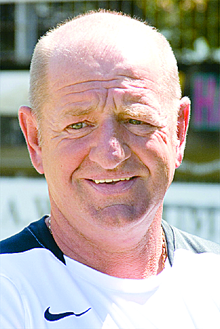 Trainer Lothar Huber und seine TSG Sprockhövel greifen bereits am Freitag in das Spielgeschehen der Westfalenliga mit ihrem ersten Saisonspiel ein.