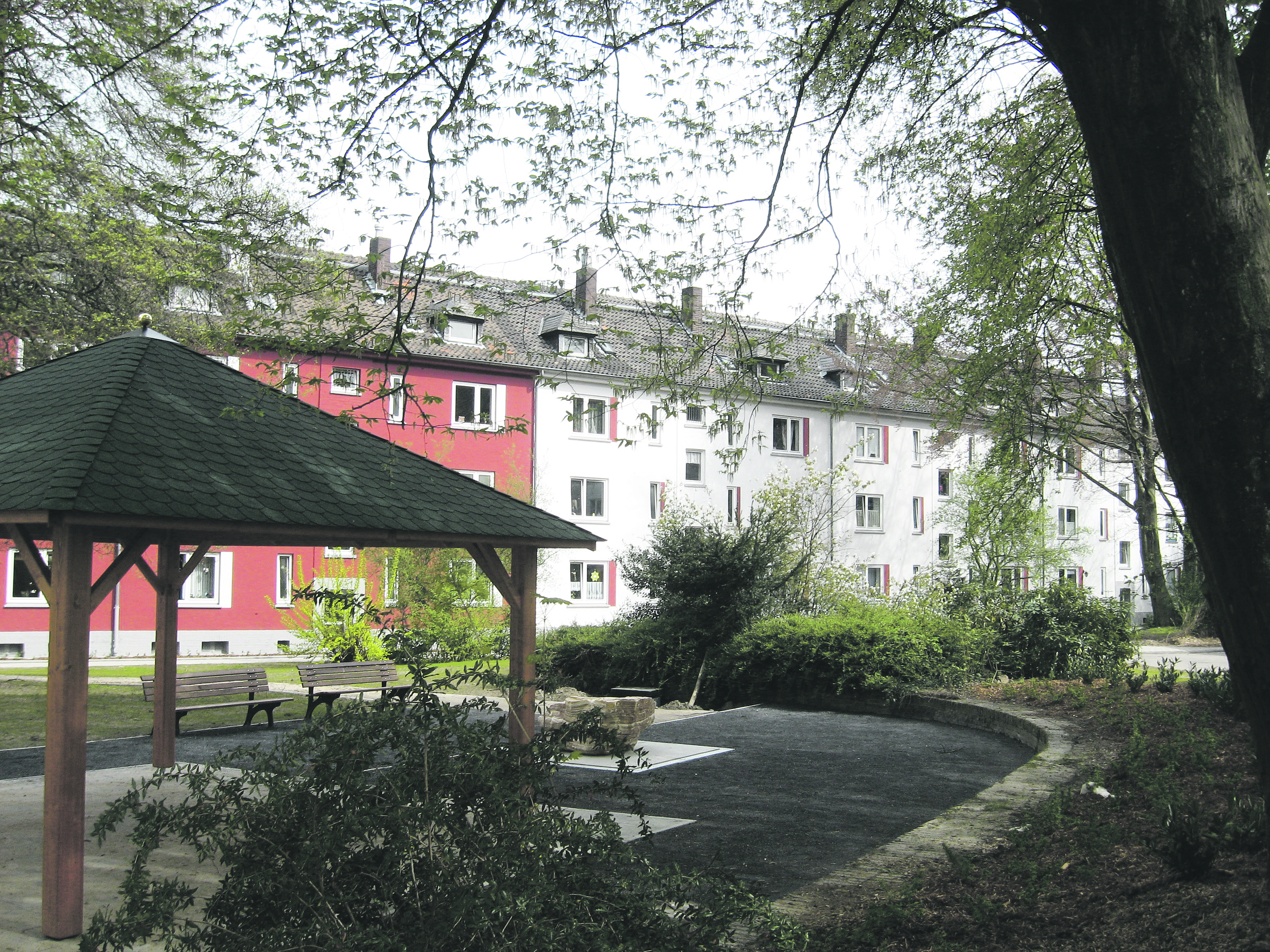 Mit unterschielichen Maßnahmen hat die VBW Wohnen die lebens- und Aufenthaltsqualität in einem Teil des Stadtteils Altenbochum gesteigert.