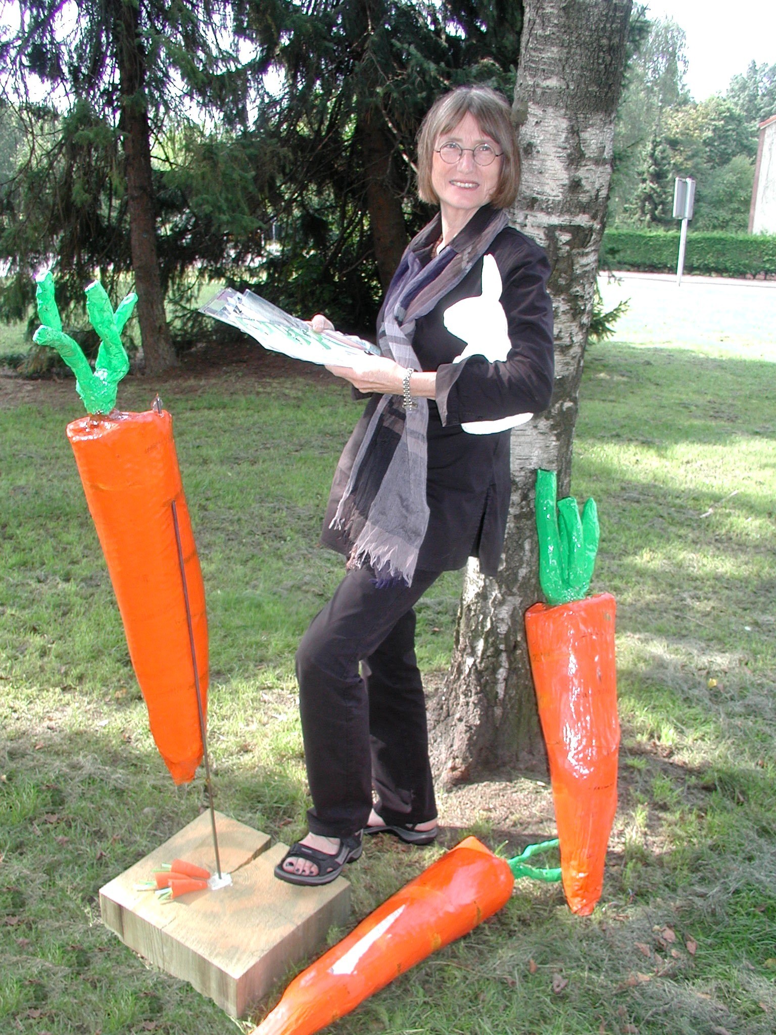Vor acht Jahren hat die Waltroper Künstlerin Ilse Hilpert den Karnickel-Kunstpreis ins Leben gerufen.