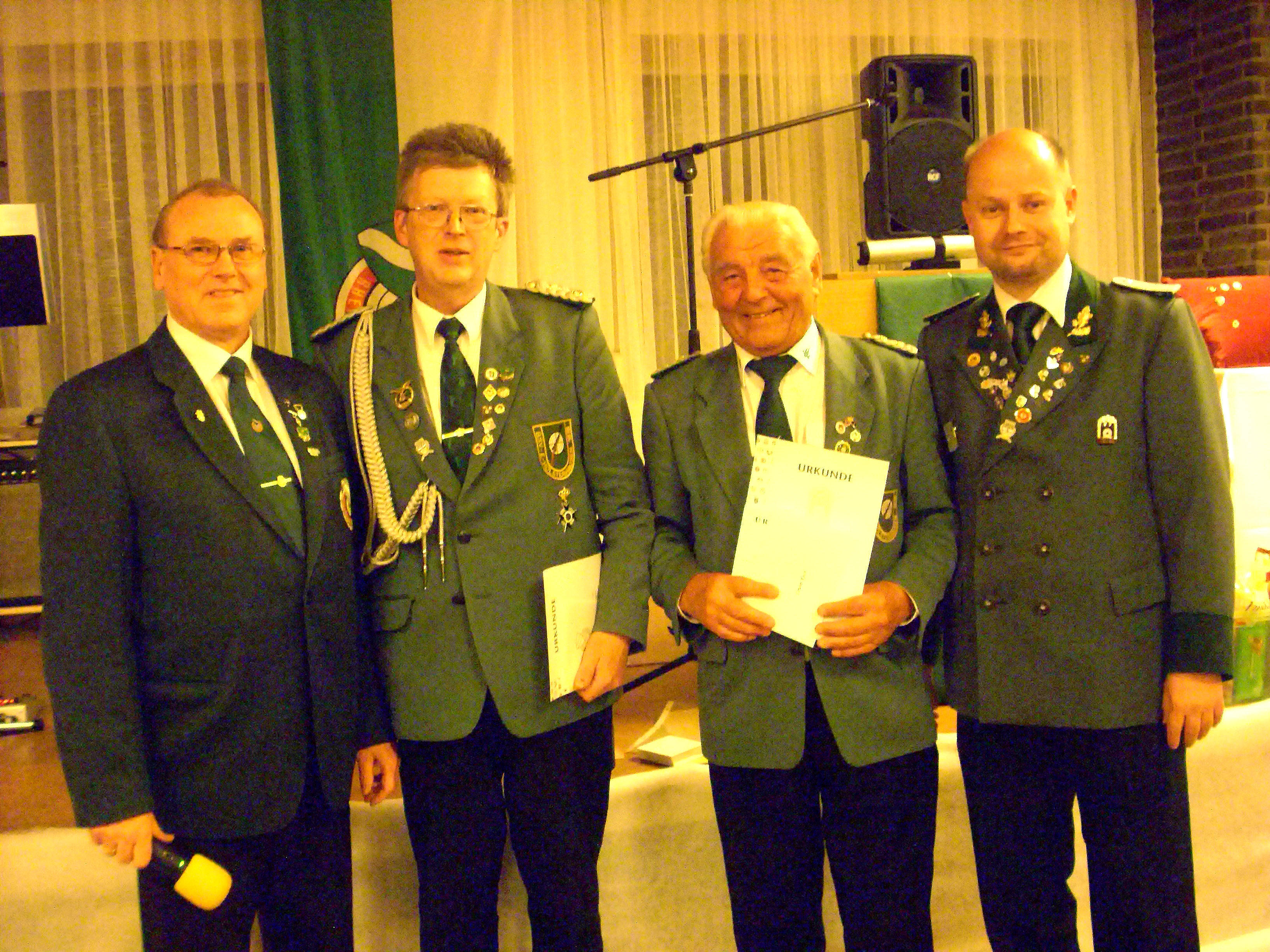 v.L. Kreisvorsitzender Werner Fischer, Dieter Taudien, Erwin Koch, Bezirksvorsitzender Jens Vehlhaber