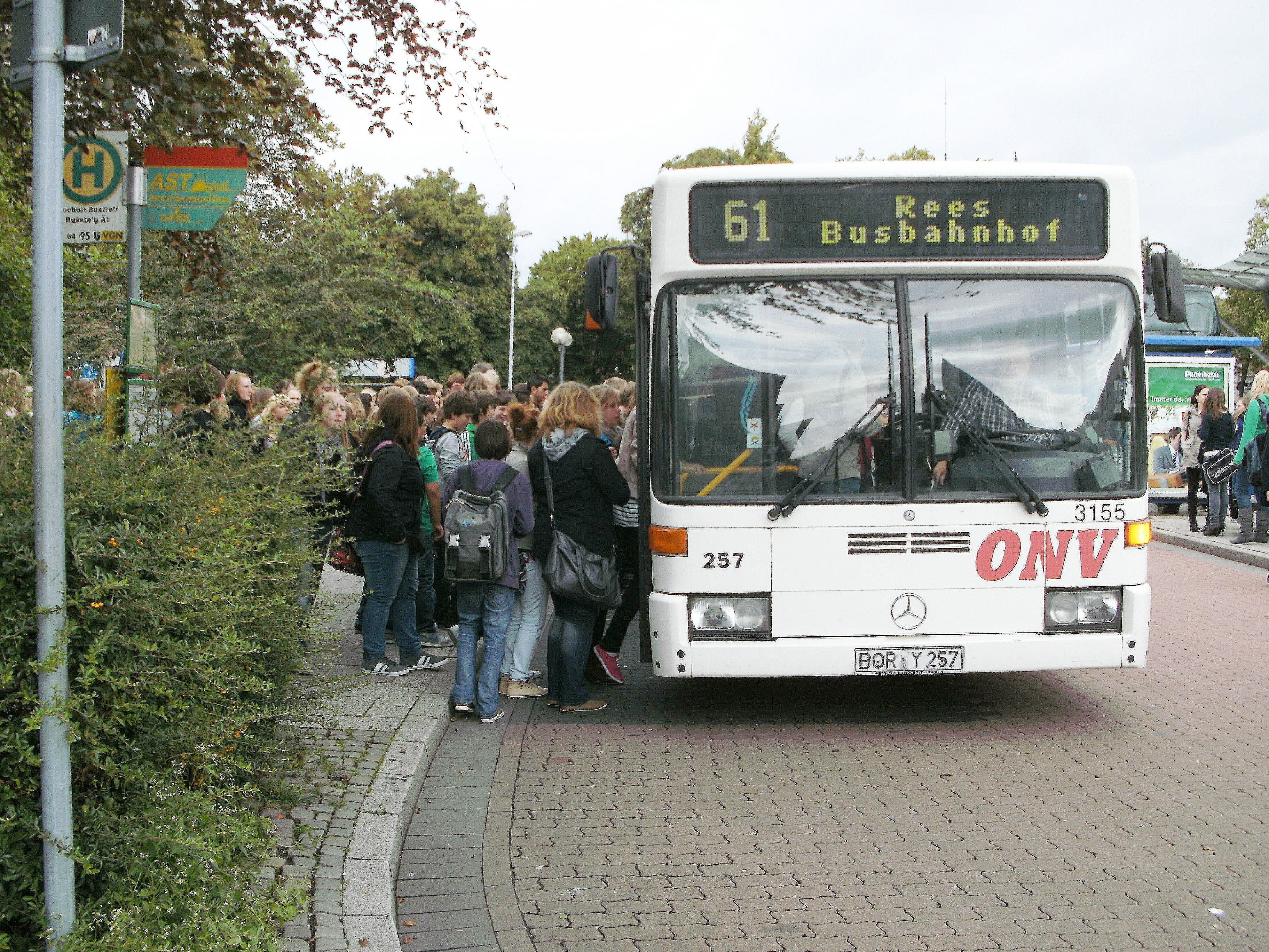 Es herrscht ein Gedränge! Jeder möchte so schnell wie möglich nach Hause.