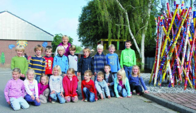 Hurra, wir gehen in die Schule - die 19 Erstklässler, die jetzt von Klassenlehrerin Anita Kuhl unterrichtet werden, fieberten dem ersten Schultag aufgeregt entgegen.