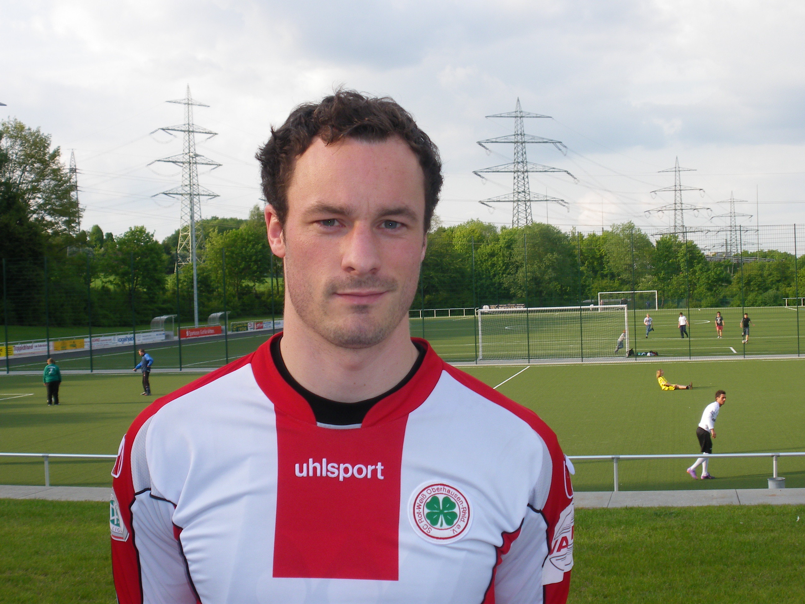 Mit seinem 3. Saisontreffer erlöste TuS-Torjäger David Nyenhuis sein Team und rettete wenigstens noch einen Punkt. amö-Foto
