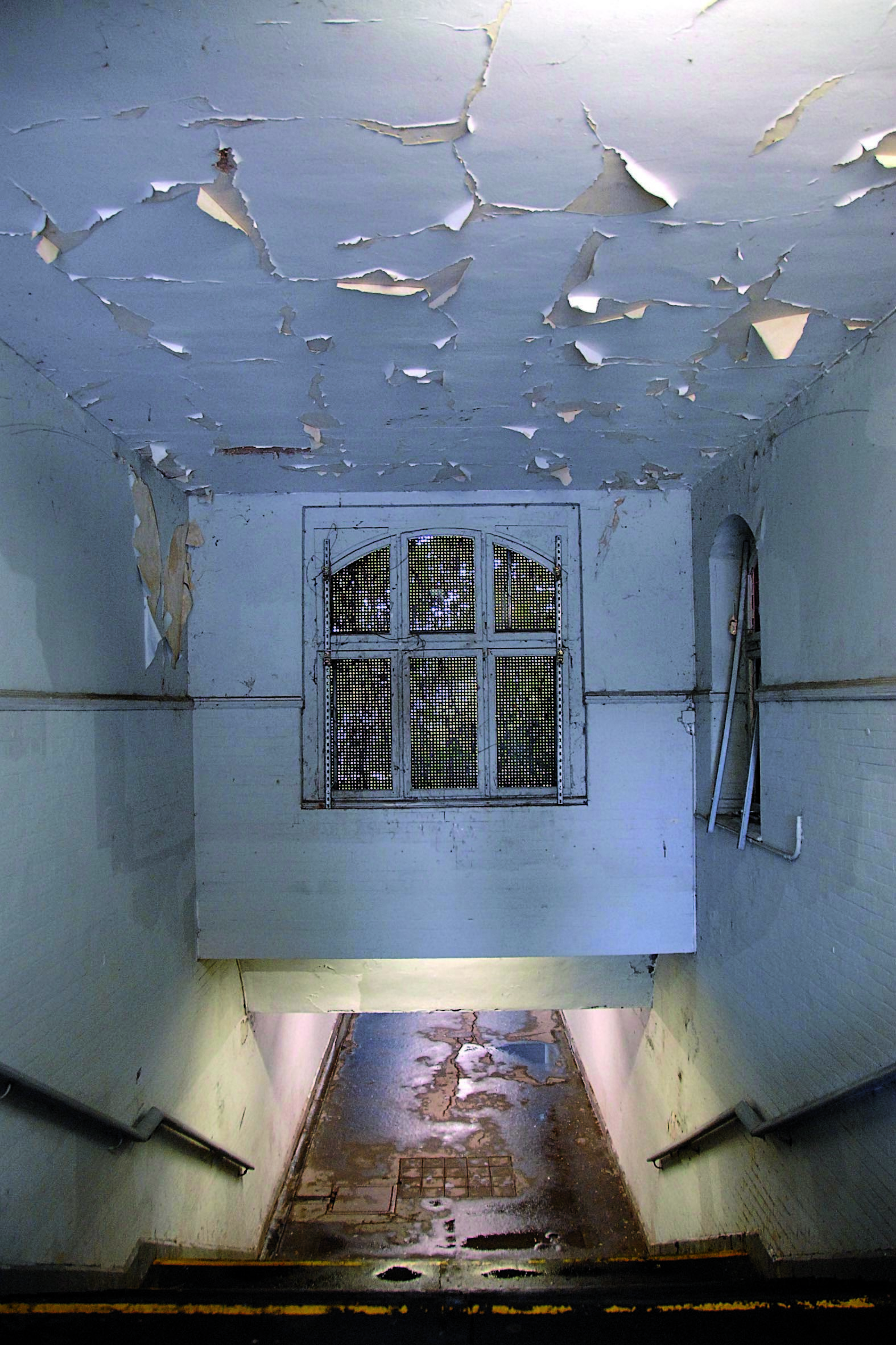 Der Tunneldurchgang zu den Gleisen am Haltepunkt in Kurl. "Ein Angstraum", bemängelt der VCD.