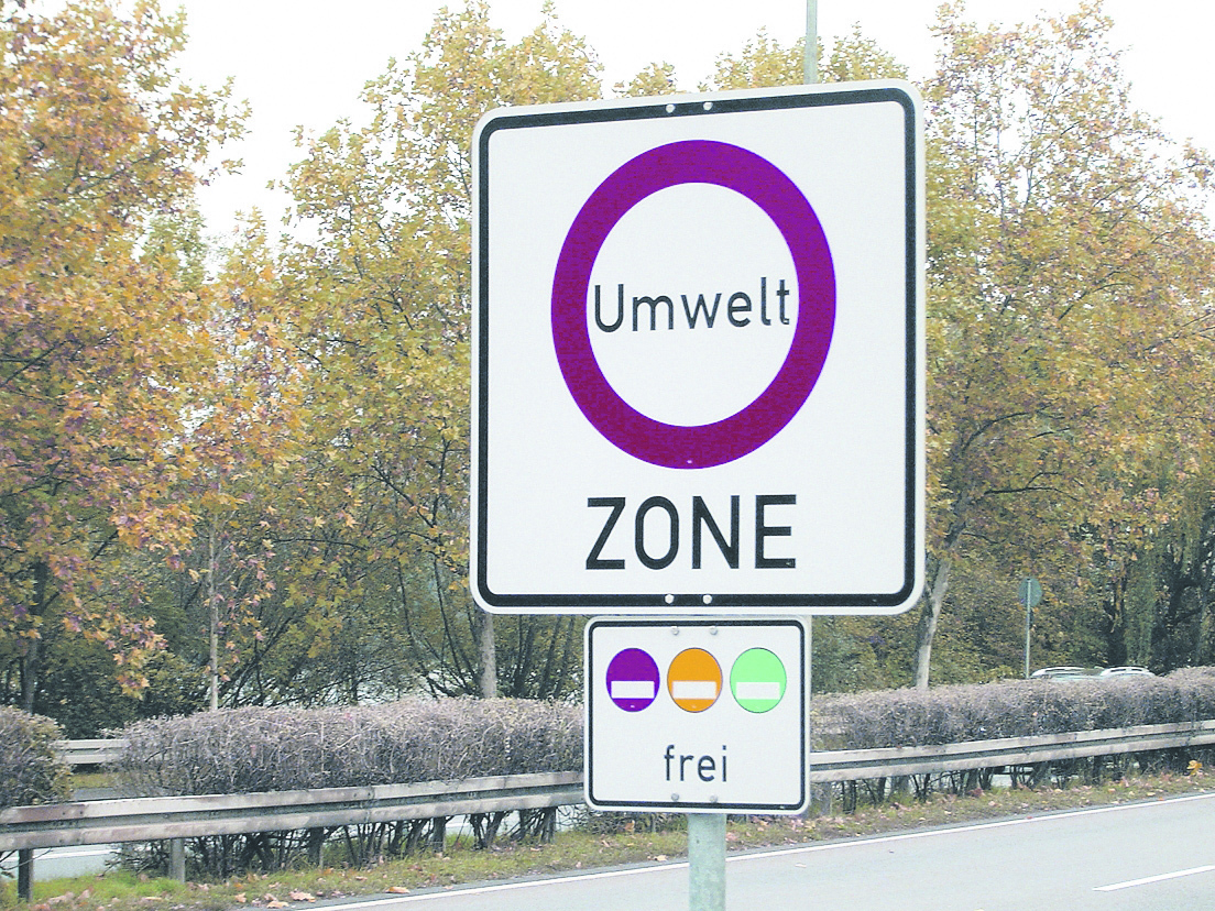 Noch immer ist die Belastungen durch Stickstoffdioxid ein großes Problem. Die Revier-Umweltzone soll helfen,die von der EU vorgegebenen Grenzwerte einzuhalten.