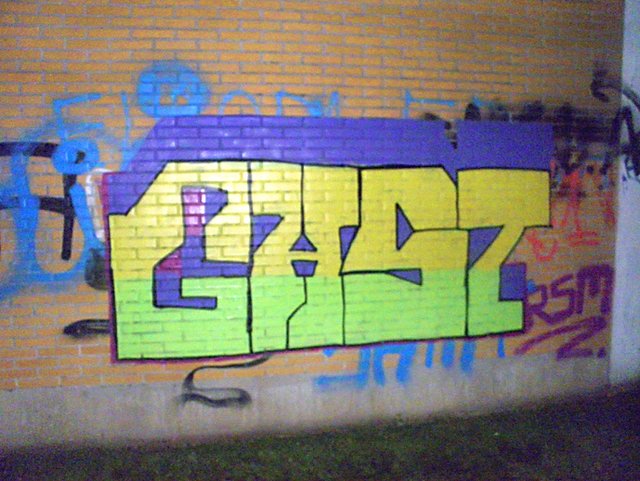 Insgesamt konnten den beiden jungen Hattinger Sprayern 48 Straftaten nachgewiesen werden. Den Gesamtschaden schätzt die Hattinger Polizei auf über 30.000 Euro. Foto: Polizei Hattingen