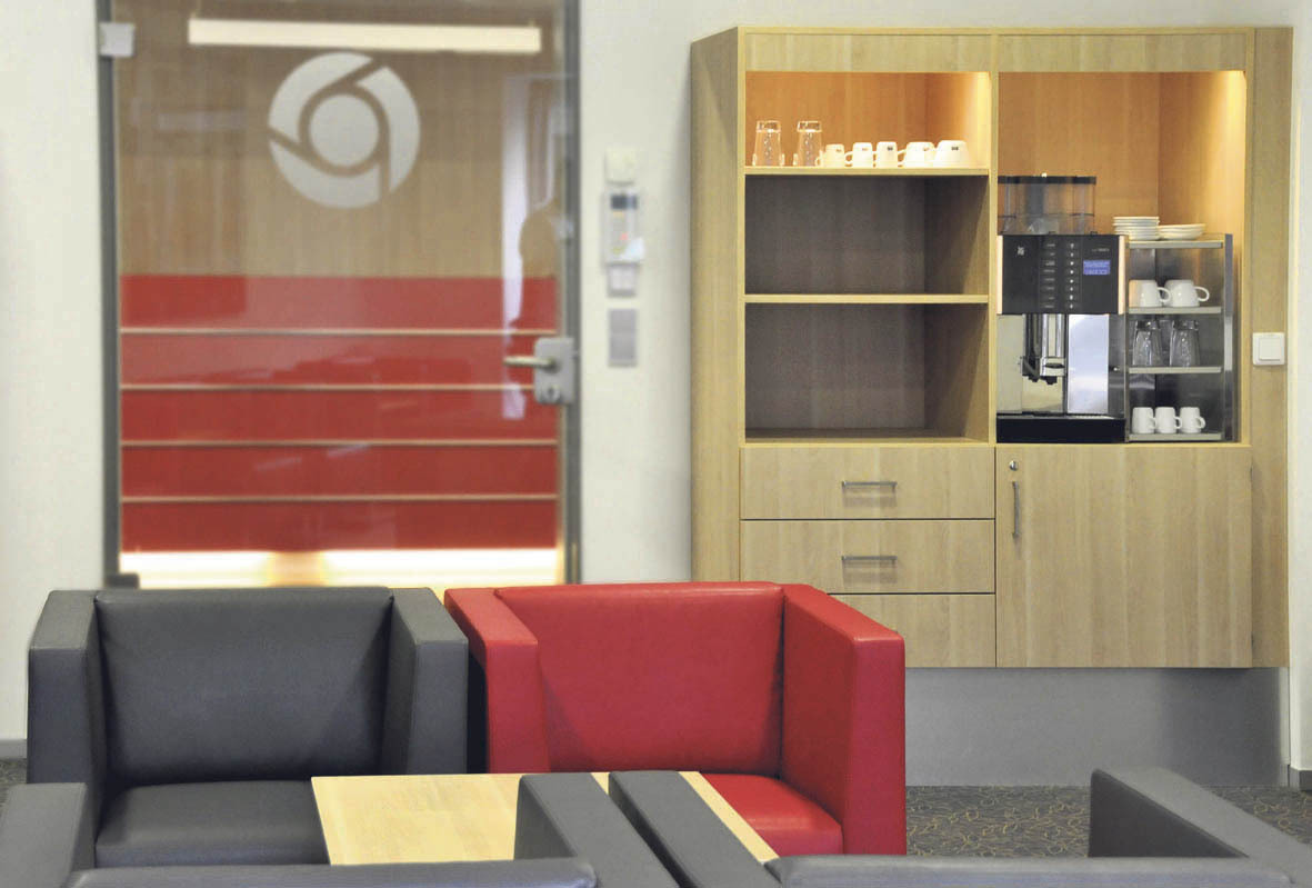 Die moderne Einrichtung der Zimmer erinnert wenig an die eines Krankenhauses.