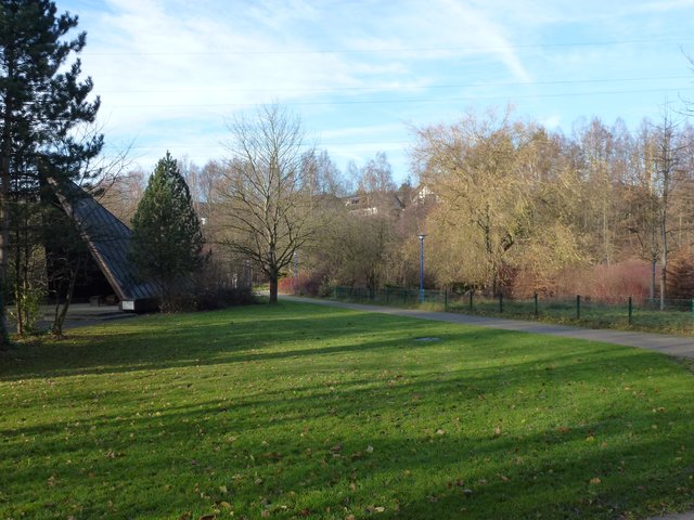 Vor dem Baubeginn der neuen Vogelvoliere im Freizeitzentum Biebertal Lendringsen