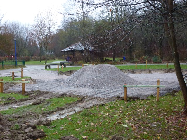 Der Neubau am 2.12.2011 der neuen Vogelvoliere im Freizeitzentum Biebertal Lendringsen.