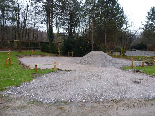 Der Neubau am 2.12.2011 der neuen Vogelvoliere im Freizeitzentum Biebertal Lendringsen.