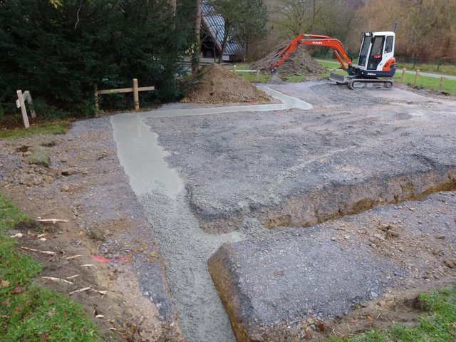 Der Neubau am 6.12.2011 der neuen Vogelvoliere im Freizeitzentum Biebertal Lendringsen.