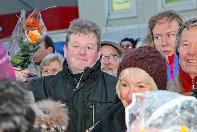 Wdr4 Weihnachten Dortmund 2022 Fans treffen bei Schlagerweihnacht des WDR4 ihre Stars hautnah