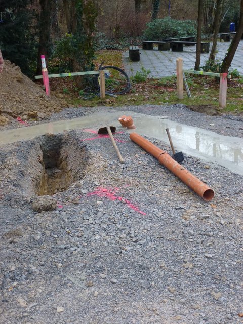 Der Neubau am 7.12.2011 der neuen Vogelvoliere im Freizeitzentum Biebertal Lendringsen.