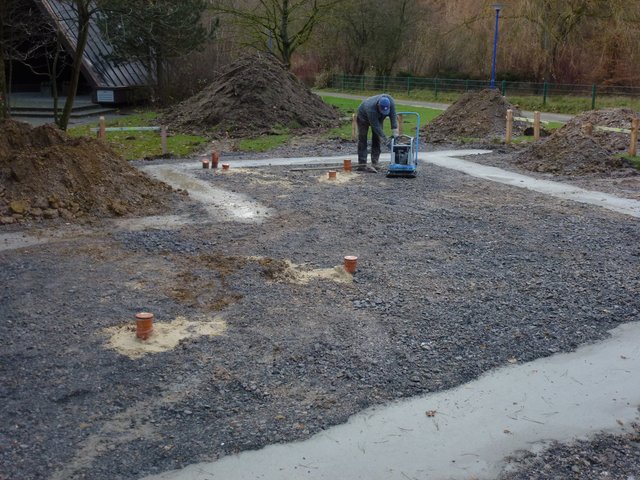 Der Neubau am 7.12.2011 der neuen Vogelvoliere im Freizeitzentum Biebertal Lendringsen.