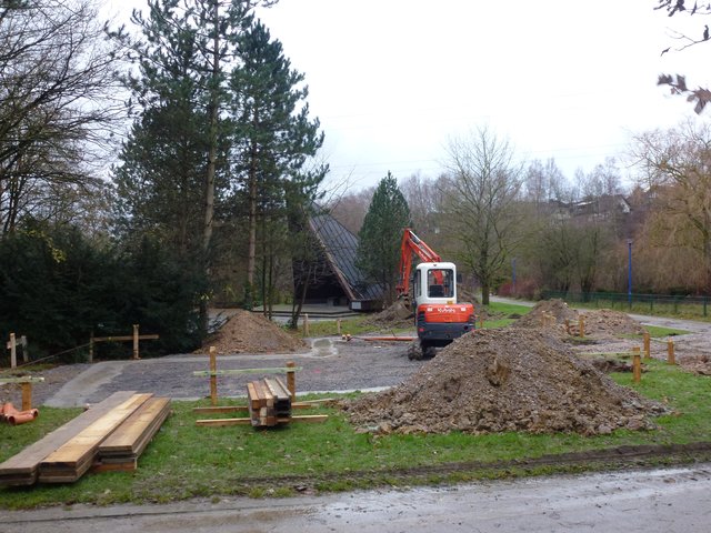 Der Neubau am 7.12.2011 der neuen Vogelvoliere im Freizeitzentum Biebertal Lendringsen.