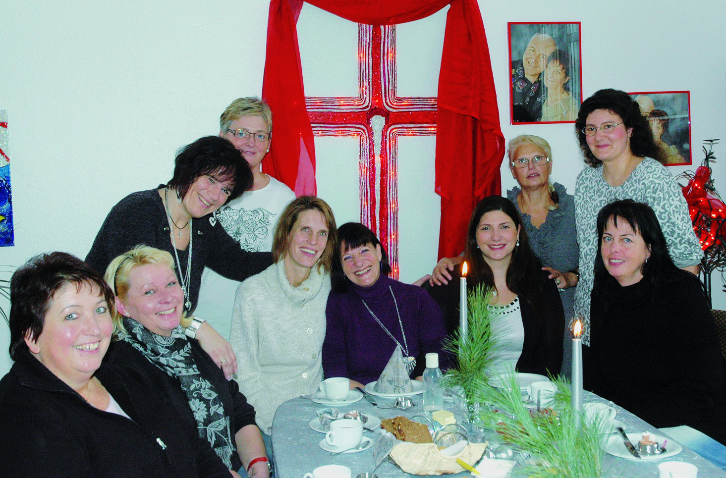 Die Oase-Frauen freuen sich auf das wöchentliche gemeinsame Frühstück und den Austausch untereinander. Wer sie kennenlernen möchte, trifft sie am Samstag, 10. Dezember, an ihrem Stand in der Fußgängerzone Velberts. Foto: von Lauff
