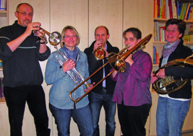 Freuen sich auf das Turmblasen am 23. Dezember vom Sparkassenturm: Andreas Studenski, Nicole Hilgers, Andreas Koriath, Ute Kampmann und Claudia Landmesser.
