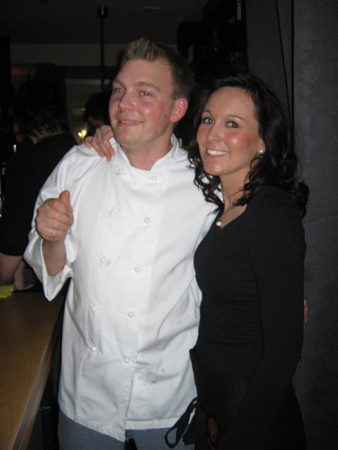 Weihnachtsstimmung pur, die auch beim gut-gelaunten Service-Team des Jedermanns ankam.