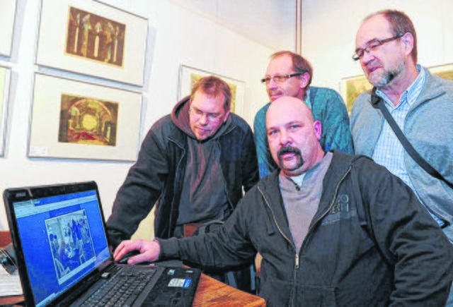 Carsten Weber (vorne) und die anderen Gruppenmitglieder suchen möglichst viele Mitstreiter. Foto: Winkler
