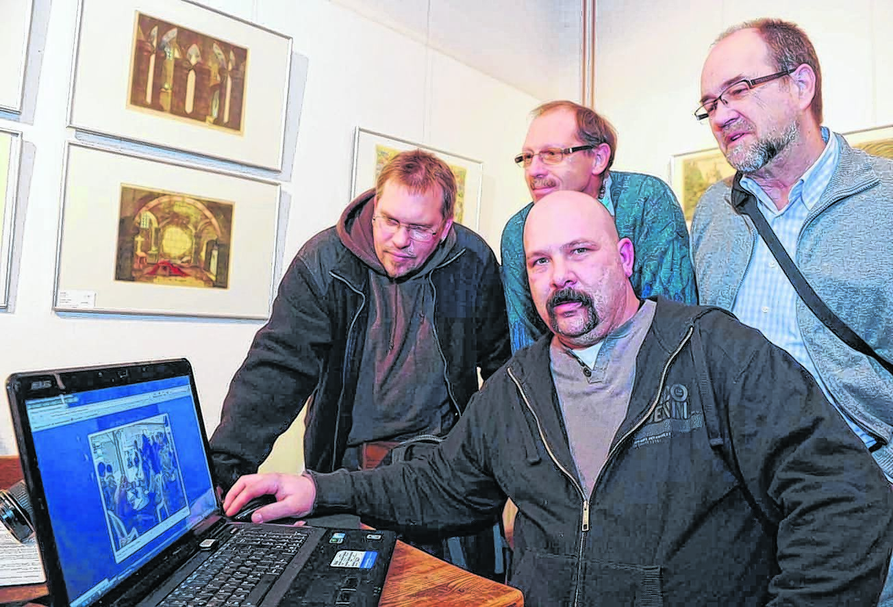 Carsten Weber (vorne) und die anderen Gruppenmitglieder suchen möglichst viele Mitstreiter. Foto: Winkler