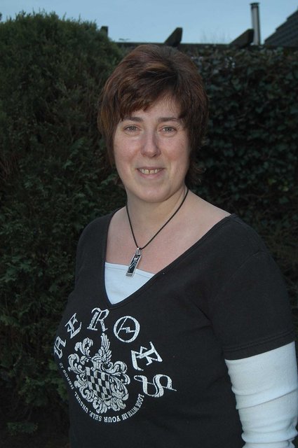 Nach 2004 und 2008 ist sie nun zum dritten Mal bei unserer Aktion dabei: Sylke Düchtig feiert in diesem Jahr zum 12. Mal ihren Geburtstag - sie wird 48 Jahre jung! Archivfoto: Batz