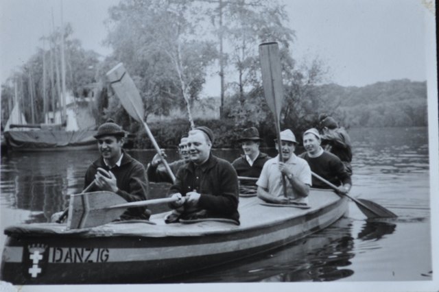 Auch früher in den 60ern hat man sich schon gerne auf dem Baldeneysee erholt.