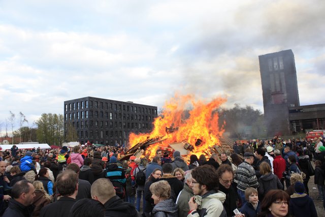 Das Feuer ereicht seinen Höhepunkt
