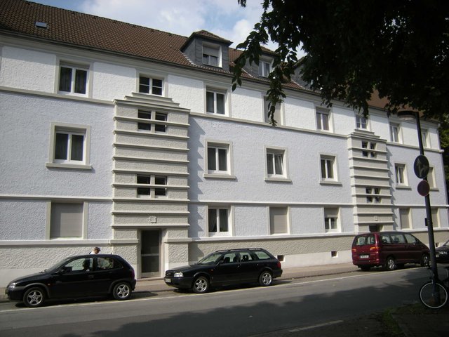 Renovierte Fassade des Hauses Paul-Essers-Straße 15