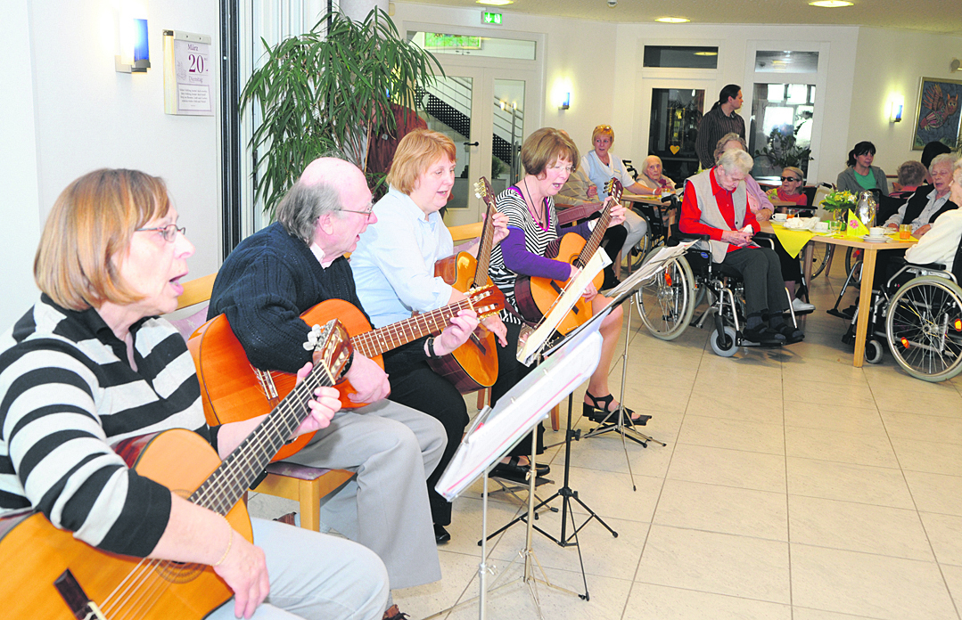 Der Gitarrenchor in Aktion.