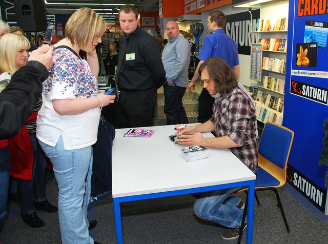 Autogramm ja, singen nein.