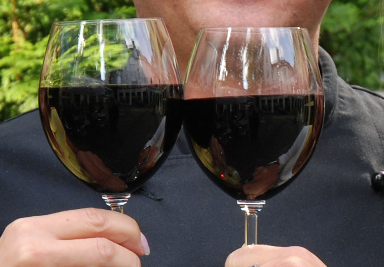 Auh beim Weinfest in Marl-Hüls wird ein Maibaum aufgestellt. Foto: Halstenbach
