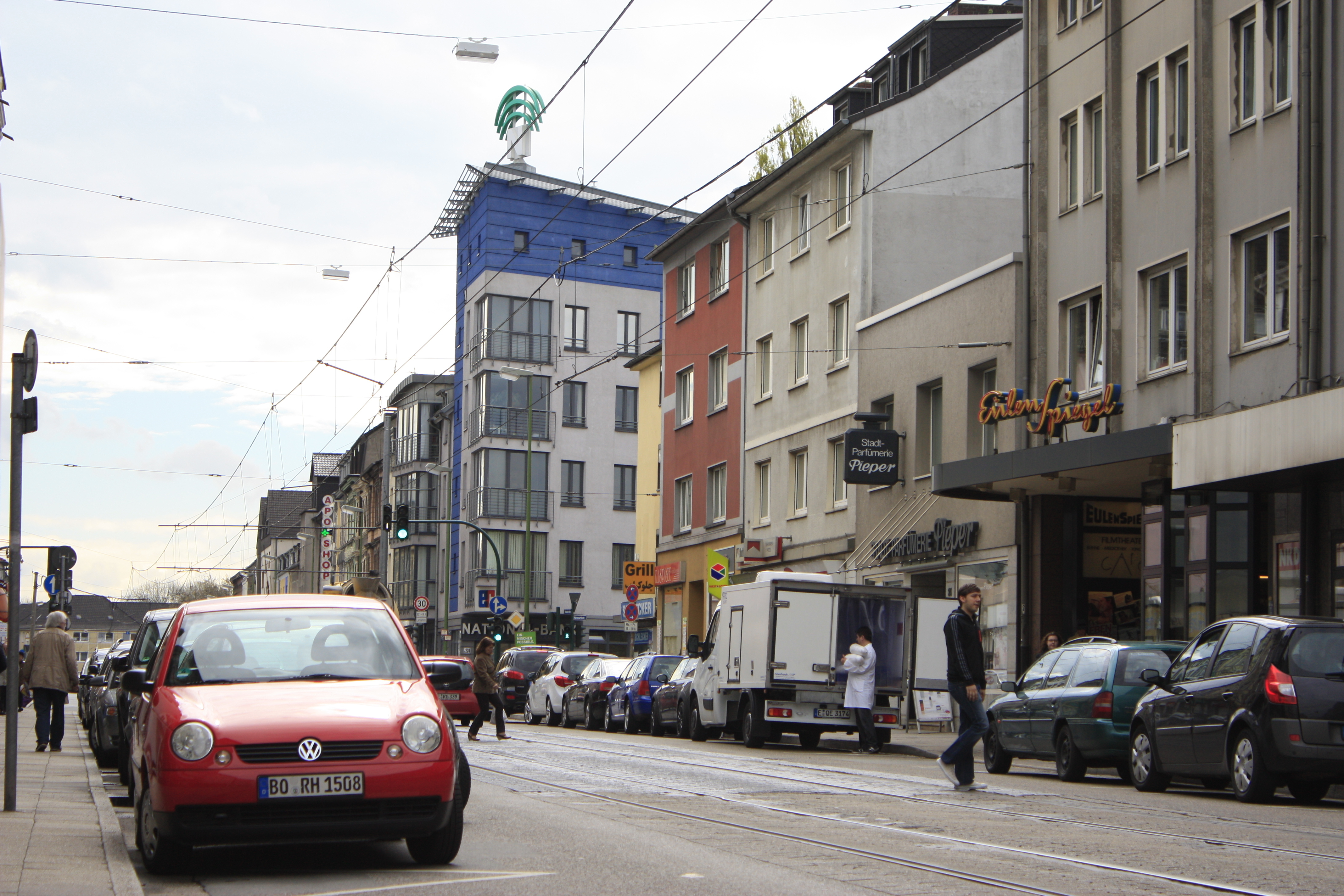 Die Steelerstrasse auf Höhe Kino Eulenspiegel