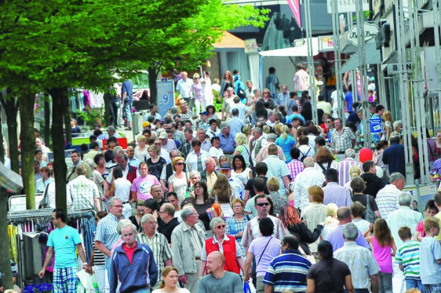 Im letzten Jahr war der verkaufsoffene Sonntag gut besucht und viele Bürger nahmen die Gelegenheit zu einem entspannten Einkaufsbummel wahr.