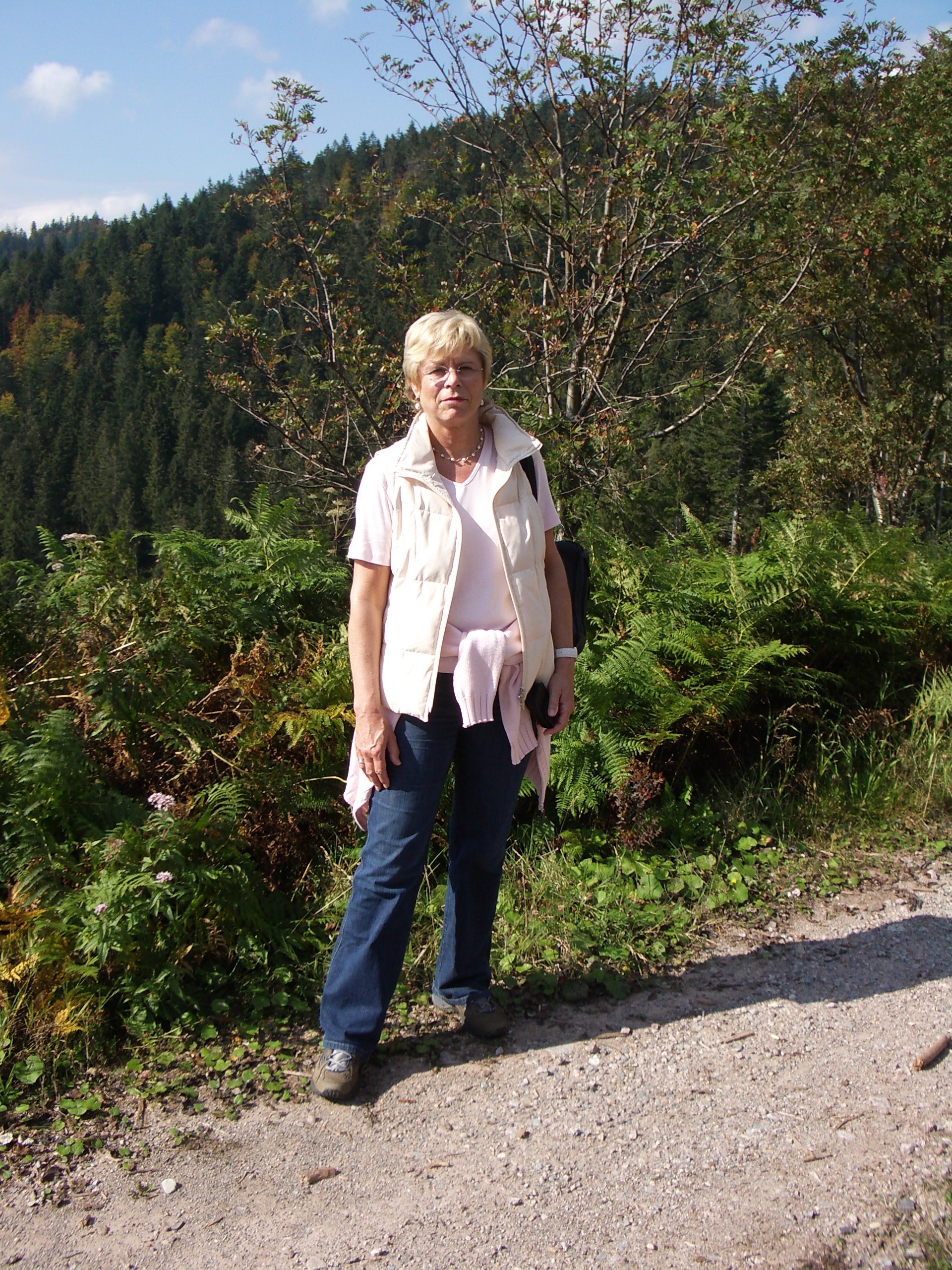 Frau Fasse privat bei einem ihrer Hobbies, dem Wandern