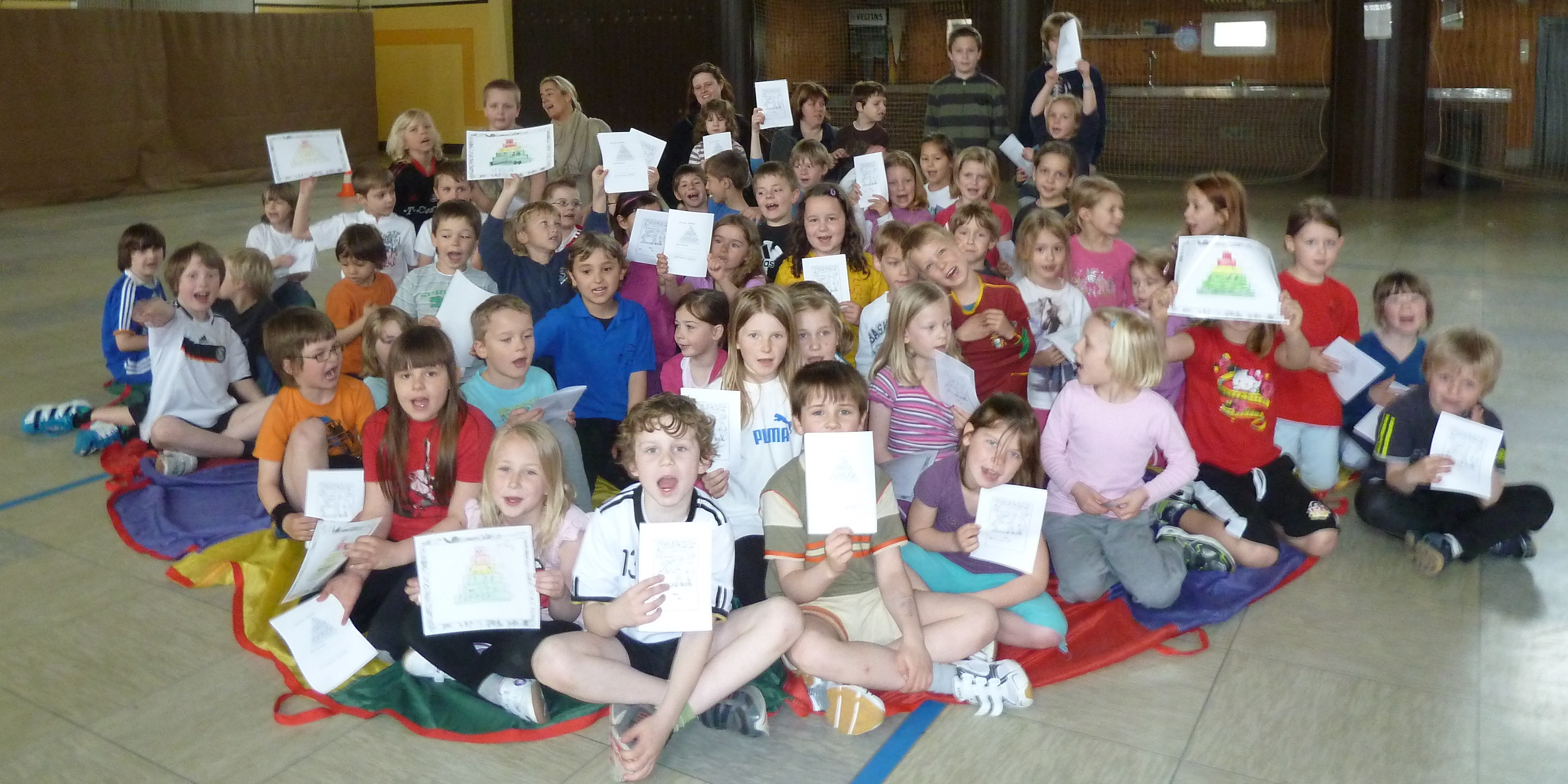 Wannetalschüler und AWO-Kindergarten-Schulkinder beim Sport