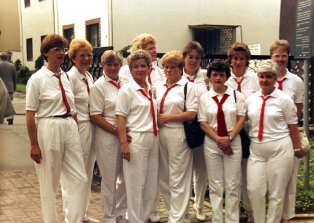 Der Kern der Höntroper Frauengruppe - hier ein Bild vom Jubiläum 1987.
