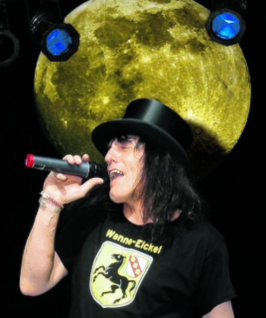 Der Mond sowieso; aber auch Horst Schröder gibt den Mondnächten seit langem ein Gesicht. Foto: Erler