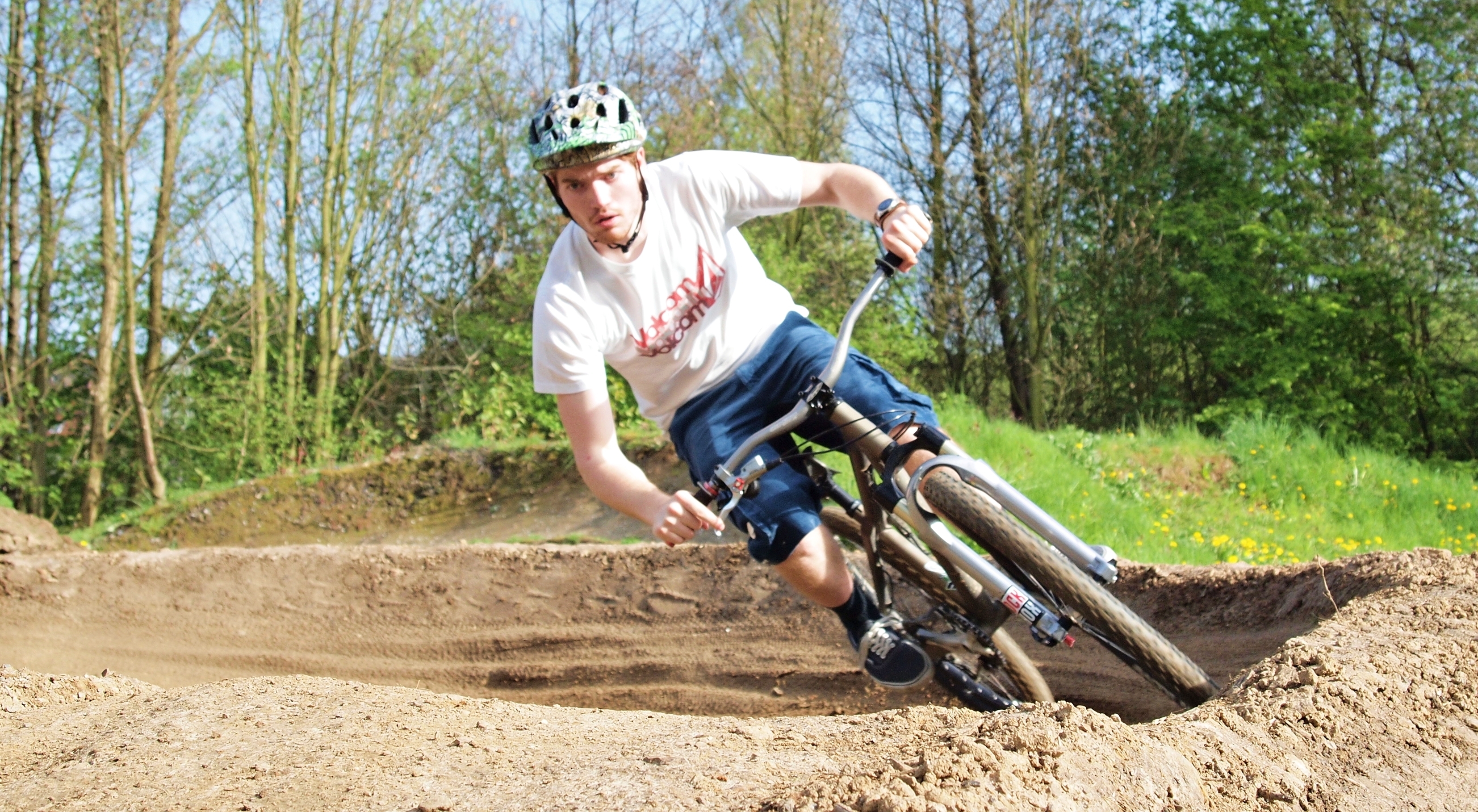 Sören Kooke auf dem Pumptrack themomentum.500px.com